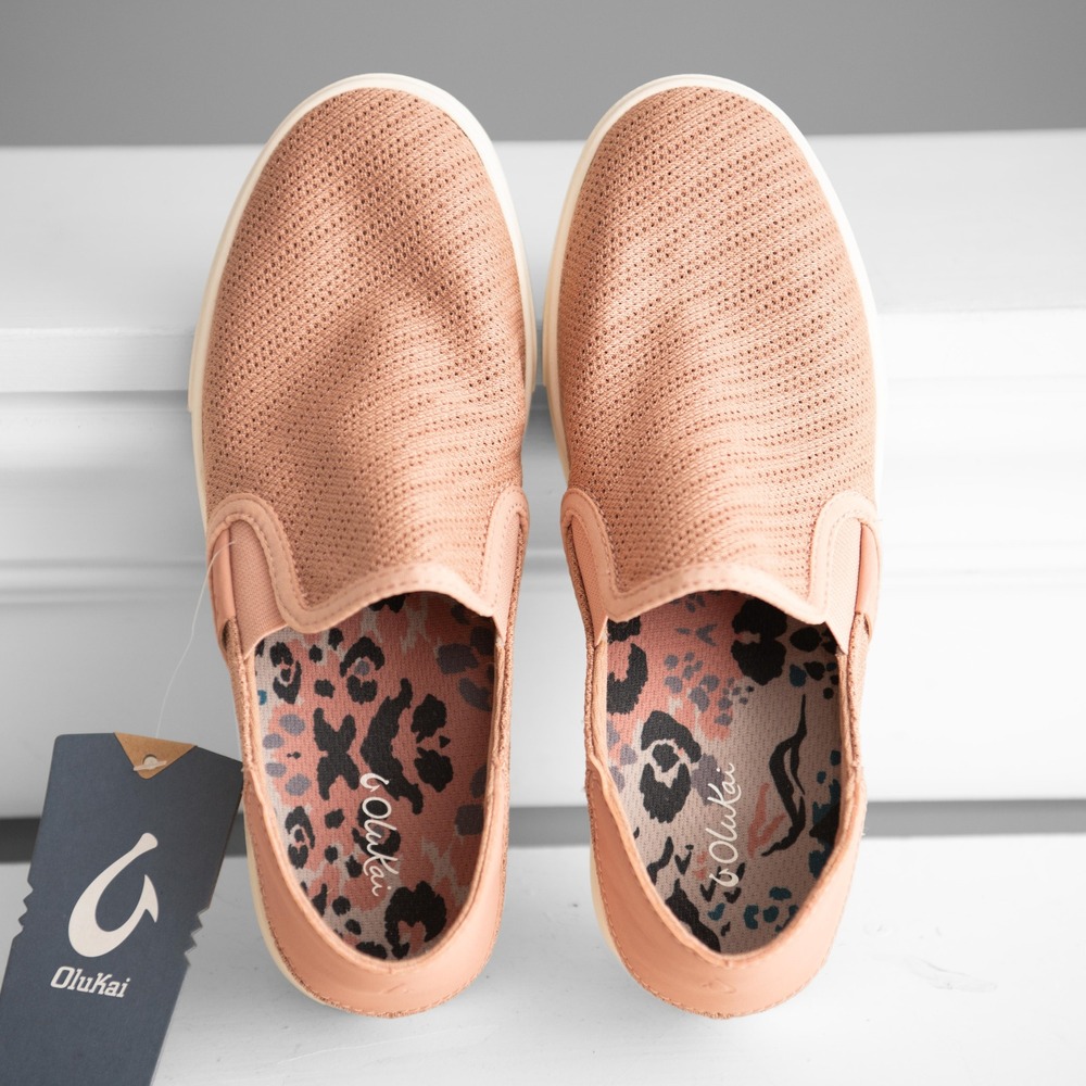 OluKai Pehuea Pink Mesh Slip On Sneakers Sz 7 Beachy Minimalist Island Style